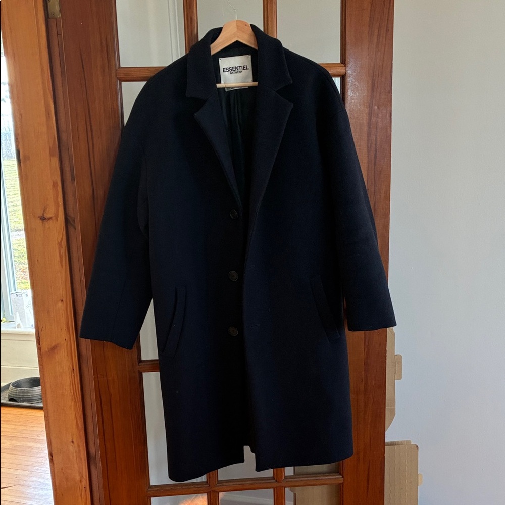 Essential Antwerp Men’s Wool Coat